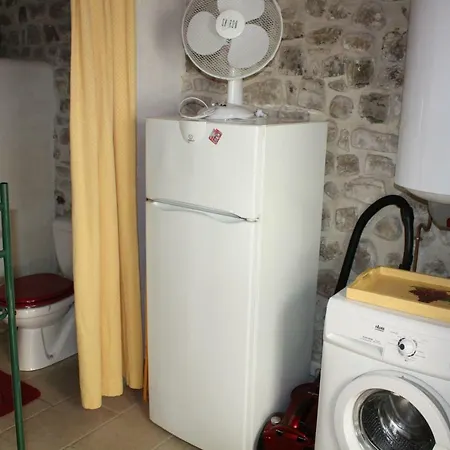 Jaune Ardeche L'avventura Penzion *
